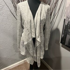 🍒INC INTERNATIONAL CONCEPTS GREY LIGHTWEIGHT CARDIGAN SIZE MEDIUM🍒